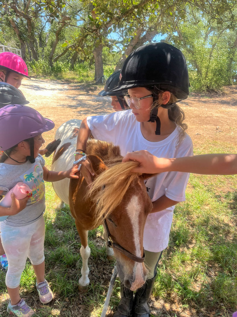 kids-horse-camp-wimberley-texas-2024